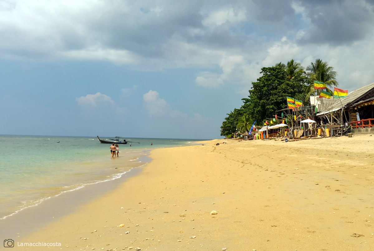 as melhores praias de ko lanta Klong_khong_beach Lamacchiacosta web