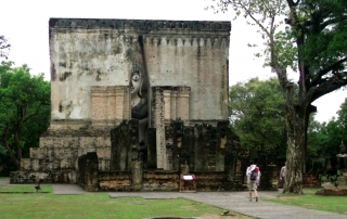 Wat Si Chum sukhothai