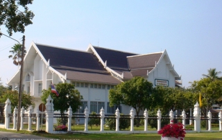 King_Ramkhamhaeng_National_Museum,_Sukhothai,_Thailand c (WT-shared) Shoestring at wts wikivoyage https://creativecommons.org/licenses/by-sa/4.0/legalcode