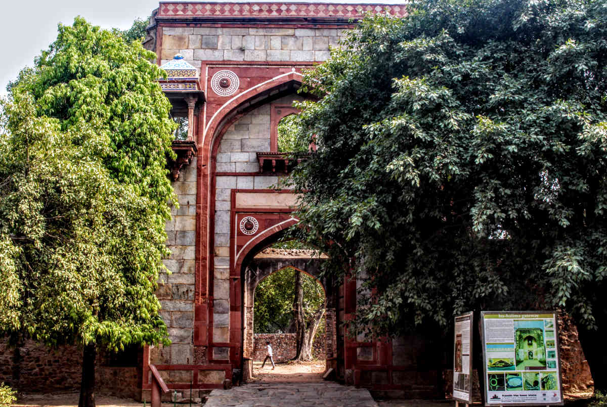 humayuns tomb gate humayuns tomb gate